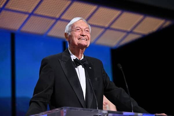 Roger Corman Dead at 98: B-Movie Legend Launched Many Auteurs’ Careers