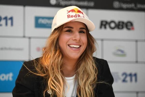 Snowboardistka Ledecká vyhrála v Cortině a má 20. triumf v SP