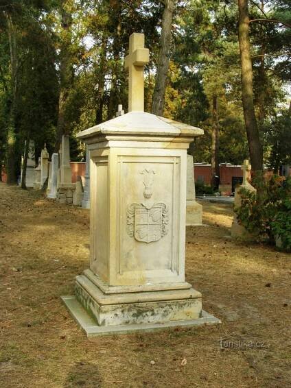Hradec Králové - vojenský hřbitov