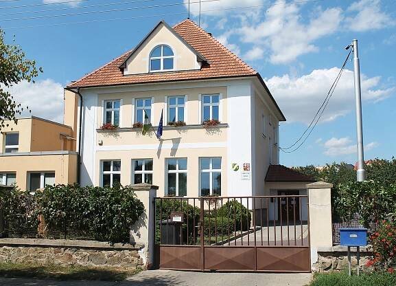 Soubor:Dobšice, obecní úřad (2017-08-05; 01).jpg – Wikipedie