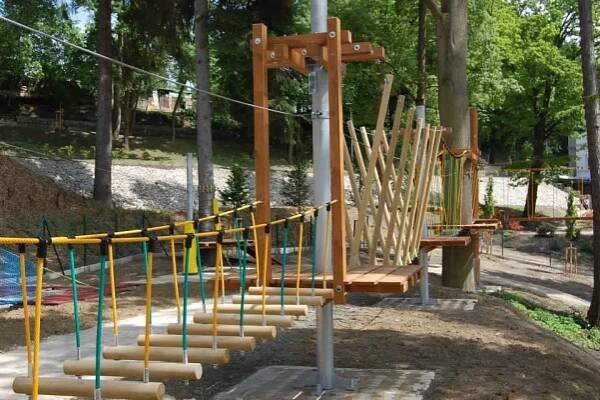 Lanové centrum Trinity Cheb - s výhlídkou na chebský hrad