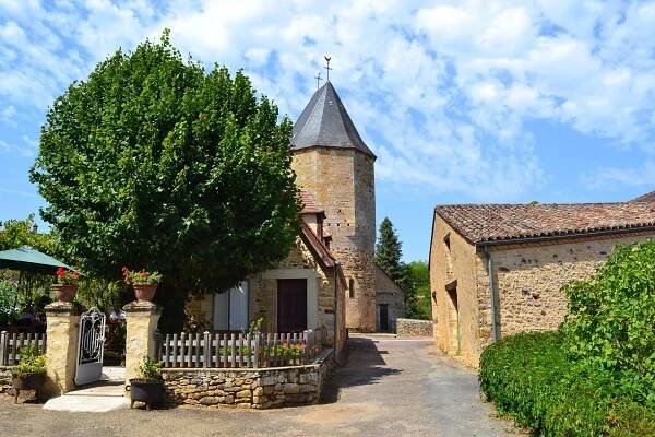 medieval-village-890126_1280