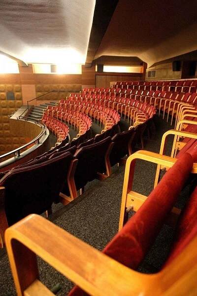 Brněnské kino Scala se příští týden po téměř dvouleté přestávce opět otevře lidem. Kromě klasických filmů nabídne i díla, která ostatní kina nepromítají. 