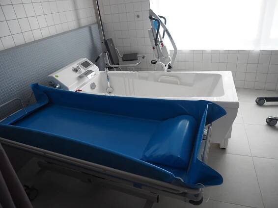 Diakonie otevřela Pomněnku. Tvar a barvy pomohou seniorům s demencí v orientaci