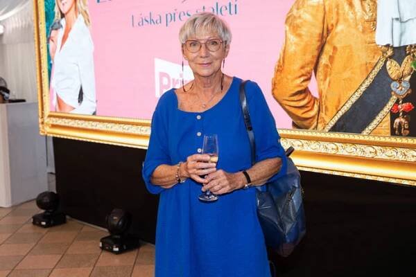 FOTO: Dana Syslová žije sama s pejskem. – stránka 10
