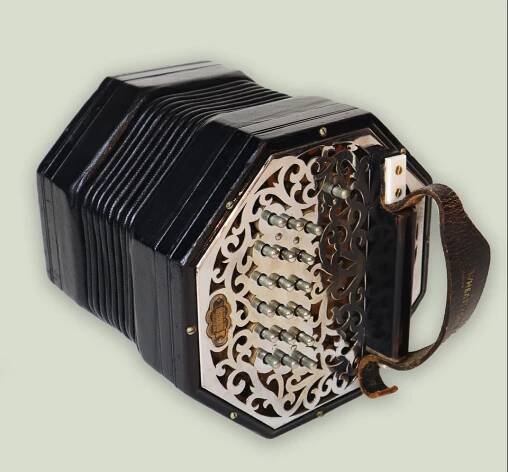 Concertina FAQ - The Difference Between The English, Duet And Anglo ...