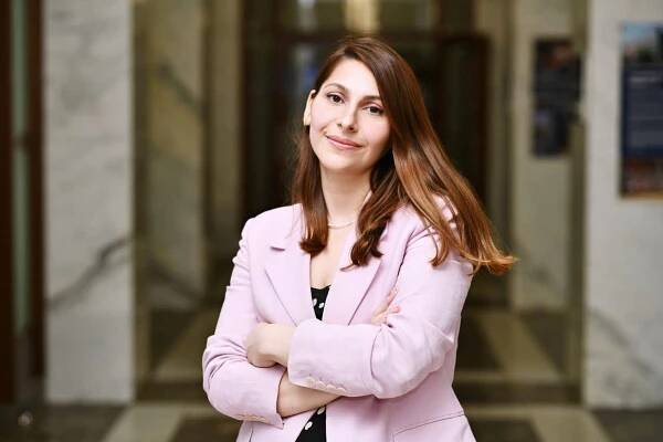 Bella Adamova nejen na Proms. Zazpívá i v Bonnu a řeckém Ano Syros