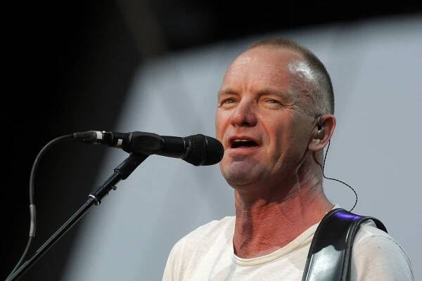 Sting zpívá o stalkingu, Bono se omlouvá manželce: Písně, které jste si možná vyložili špatně - Expres FM