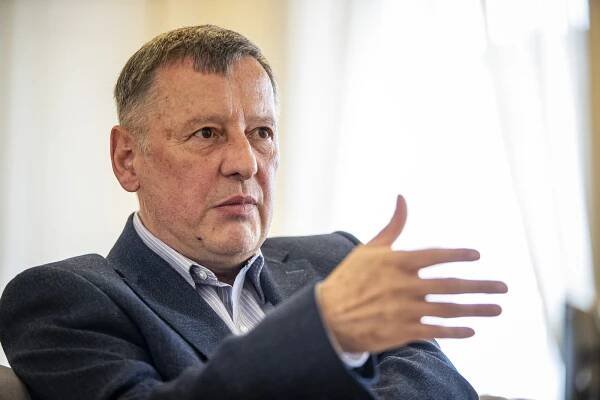 Ministr školství Vladimír Balaš končí. Z funkce odchází kvůli zdravotním potížím