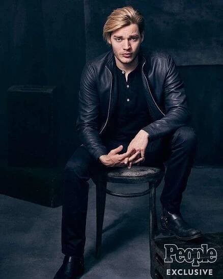 Who is Dominic Sherwood? Bio, Net Worth, Age, Height, Family, Tattoos, 22