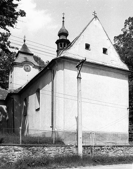 Rokytnice nad Rokytnou, kostel; foto Karel Kuča 1995.