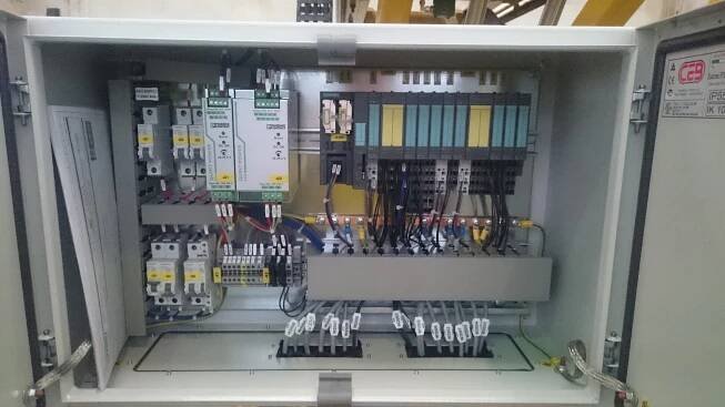 [:cs]Výroba rozvaděčů NN a elektromontážní práce[:en]Manufacturing of Low Voltage Switchboard Panels and Electrical Installation Works[:] - Konvel