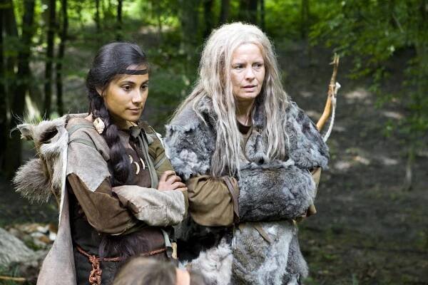 Die Steintaler - von wegen Homo sapiens - Zoff mit Ziege - Z filmu - Maya Henselek, Ulli Maier