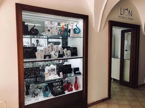 Kamenné predajne | Hodinky a Šperky Lion