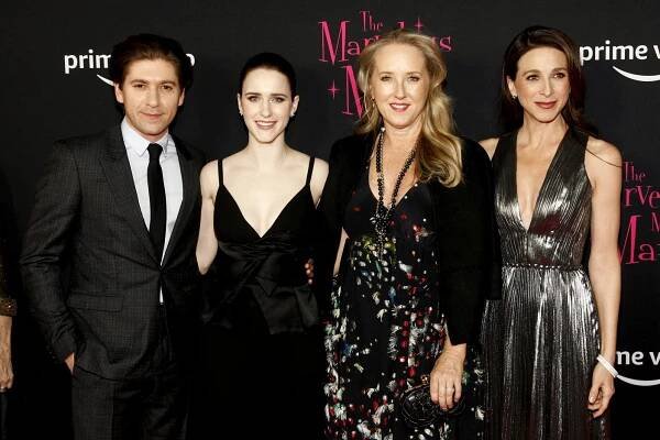 Premiere screening at New York's Paris Theatre on November 29, 2018 - Michael Zegen, Rachel Brosnahan, Marin Hinkle - Úžasná paní Maiselová - Série 2 - Z akcí
