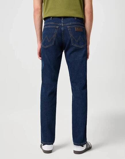 Wrangler Texas 822 Authentic Slim 112126497 W12S8311U Cross Game W44 L32 Značka Wrangler