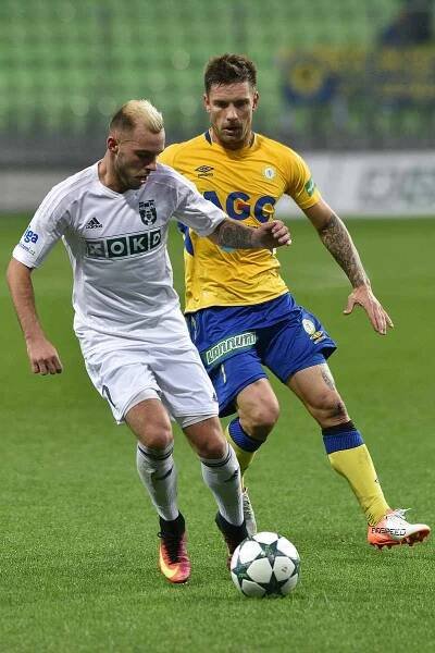 Fotbal - MFK Karviná vs. FK Teplice.(zleva) Erik Puchel a Martin Fillo.