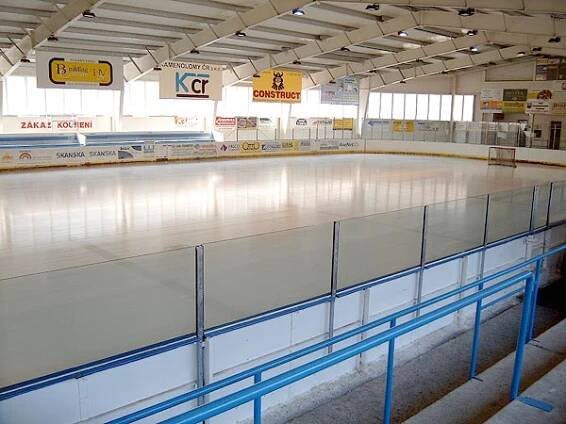 Zimní stadion začne tento týden mrazit