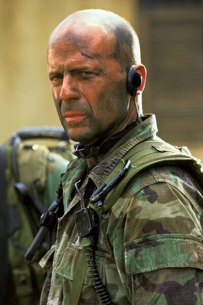 Slzy slunce (2003)