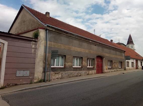 Dražba - Spoluvlastnický podíl na rodinném domě v obci Nová Bystřice – MI Estate