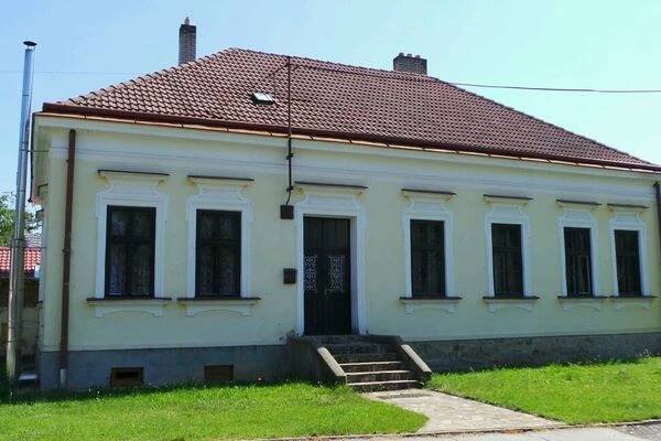 Římskokatolická farnost Radějov foto 1