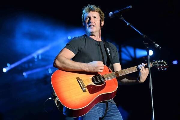 james blunt nimes france 07 16 24