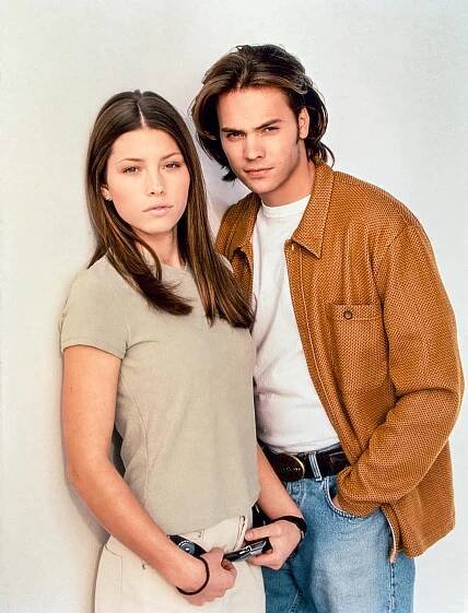 Jessica Biel Thinks 7th Heaven 'Shot' Kiss Scene Between Siblings