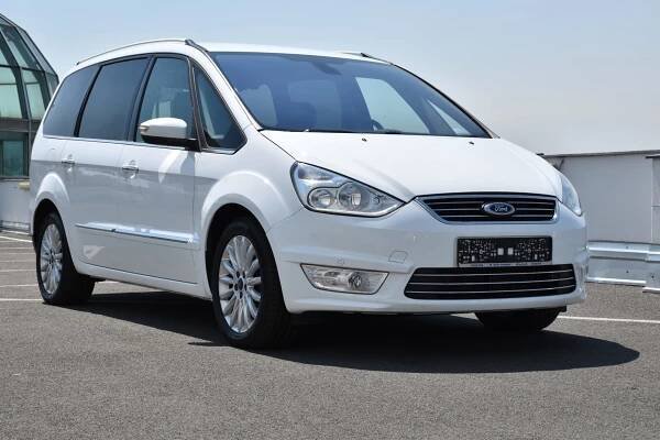 Ford Galaxy 2.0 TDCi 120 kW Titanium, Polokožené sedačky, Convers+ - Výběrová auta