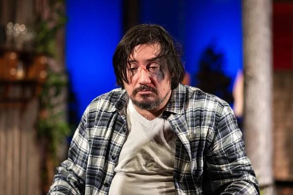 Světová premiéra v Divadle Mír. Narozeniny režíroval filmový mág Jan Hřebejk