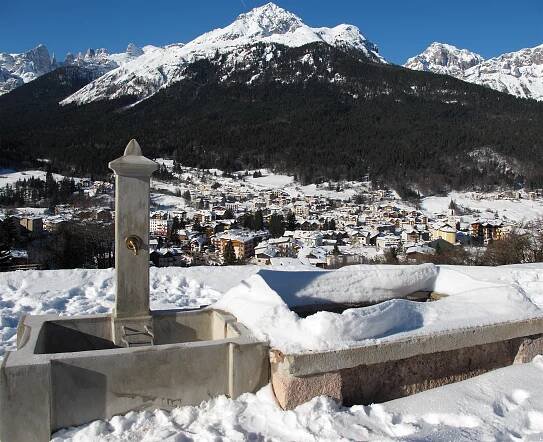 Soubor:Andalo - Trento, Italia - 1 Gennaio 2011 - panoramio.jpg