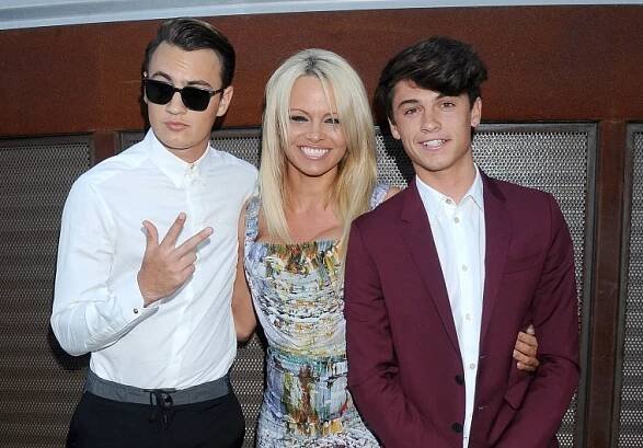 Brandon Lee, Pamela Anderson, Dylan Lee 