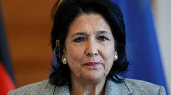 Gruzínská vláda chce impeachment prozápadní prezidentky. Bojí se zatažení do války - Novinky