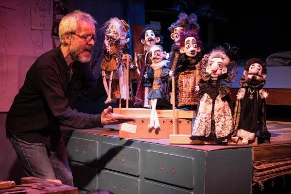 THE PUPPET MASTER - Worlds of Puppets by Bernd Ogrodnik