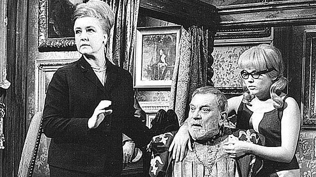 Antonie Hegerlíková po boku Zdeňka Štěpánka  ve filmu Poslední opona (1965).