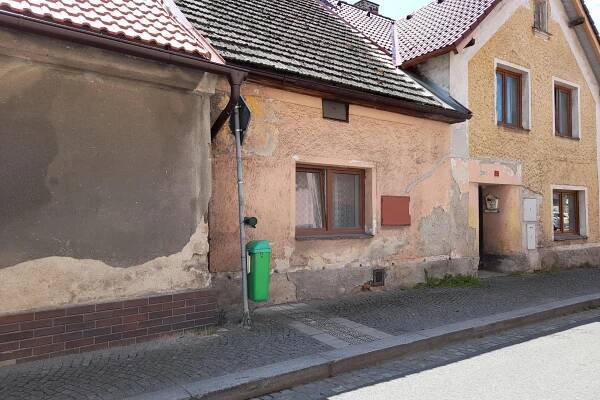 Prodej rodinného domku, Kolinec
