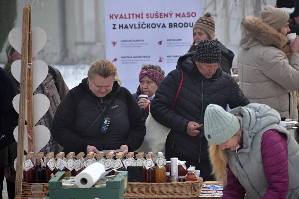 Zájem byl i o lysohlávky. Nové Město na Moravě pořádalo oblíbený farmářský trh