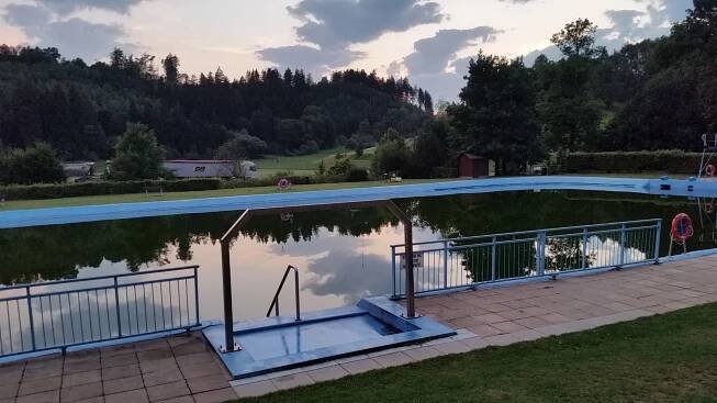 Koupaliště Košťálov - Aquaparky, bazény - Český ráj - Košťálov