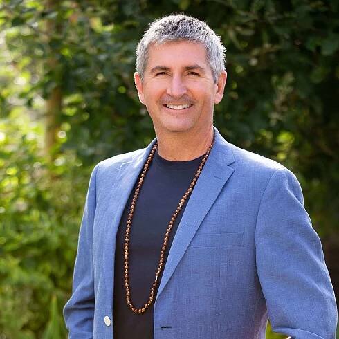 Neil Pearson: Pain Science and Yoga