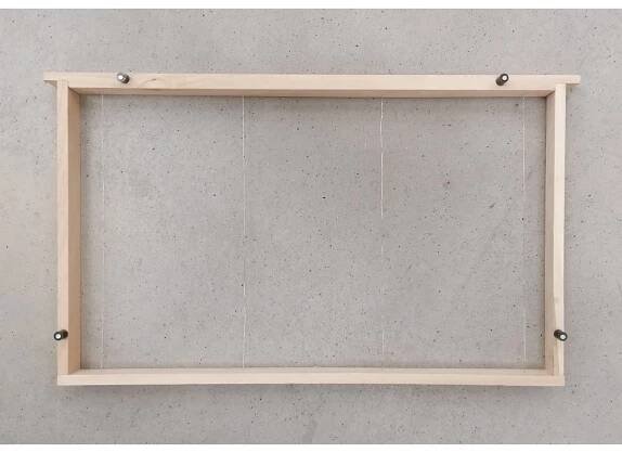 Včelí rámek 39x24 cm vypletený s mezerníky