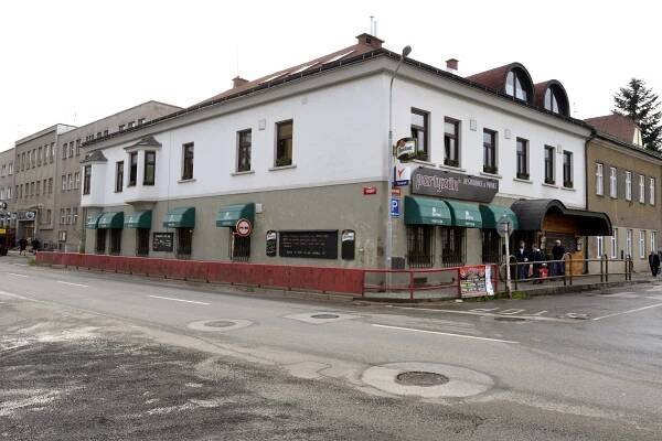Restaurace a pivnice Partyzán - Restaurace - Krkonoše - Vrchlabí