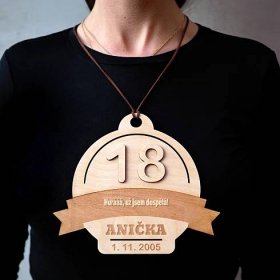 Medaile k narozeninám - 3D, dřevěná, gravírovaná a v dárkové krabičce