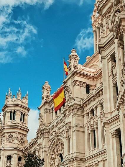 ST. LOUIS UNIVERSITY MADRID – SPAIN