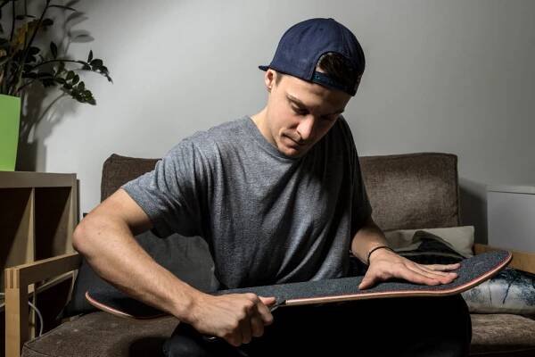 Skateboarding nebere nikdo jako fotbal nebo atletiku a doufám, že ani nezačne, říká Maxim Habanec