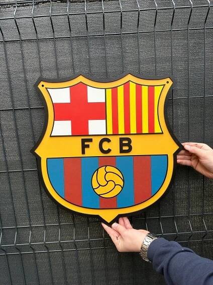 FC Barcelona Dřevěný 3D obraz na zeď Herb Dárek Noční Lampa LED Šířka výrobku 49 cm