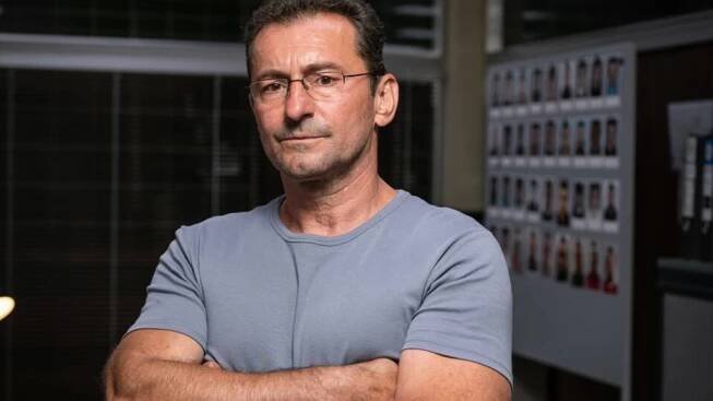 Tvrďák Ondřej Vetchý (60) má slabost pro knížky: Propadl detektivkám a od dětství miluje Škvoreckého – Lifee.cz
