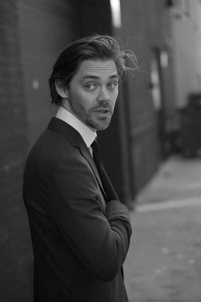 Tom Payne NY - Pablo Laguía