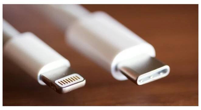 Hacknout Mac lze i přes zdánlivě originální Lightning kabel
