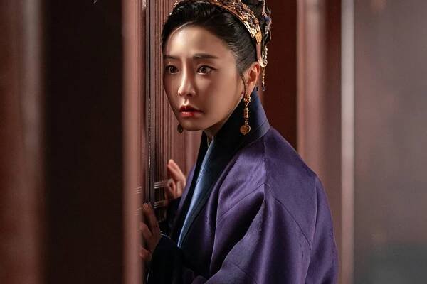 queen woo-jung yu mi thumbnail