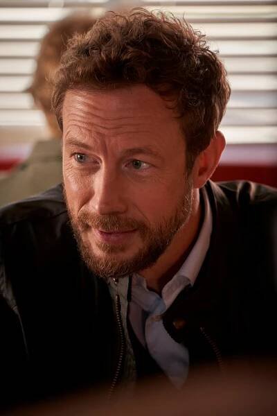 Osudové cesty - Jděte po trati - Z filmu - Kris Holden-Ried