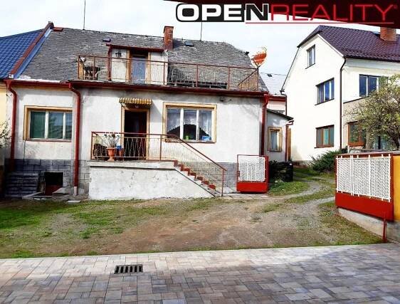 Rodinný dům 7+1 v centru města Moravský Beroun, obrázek č. 2